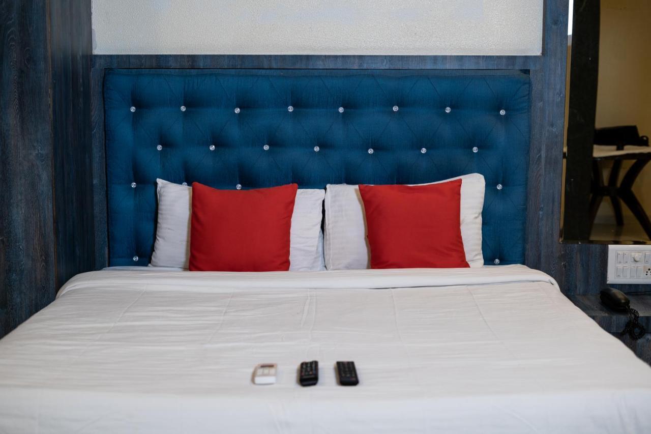 Hotel Mari Aai Residency Navi Mumbai Extérieur photo